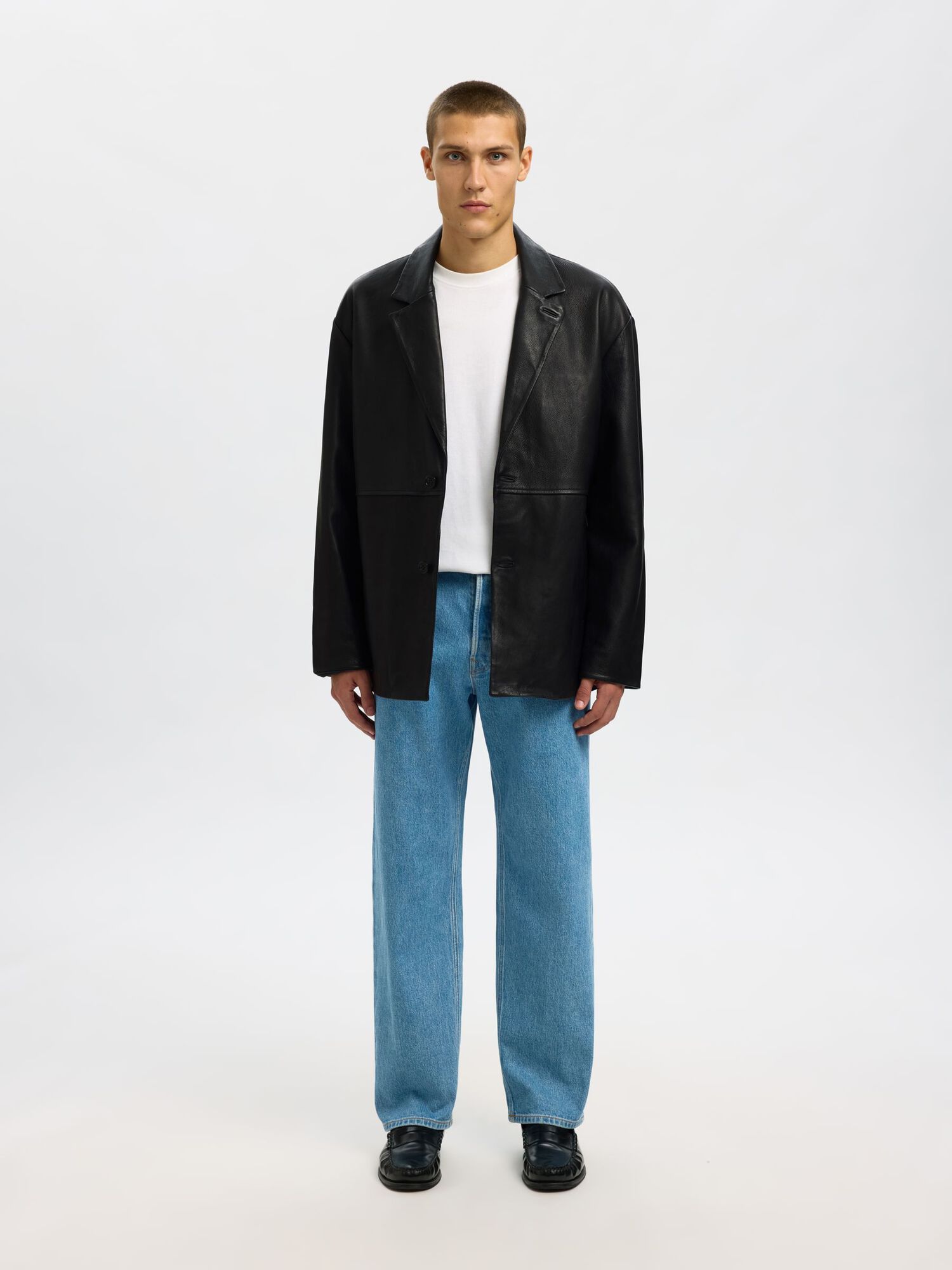 16099244_grain-leather-hybrid-blazer_black_04 (1)